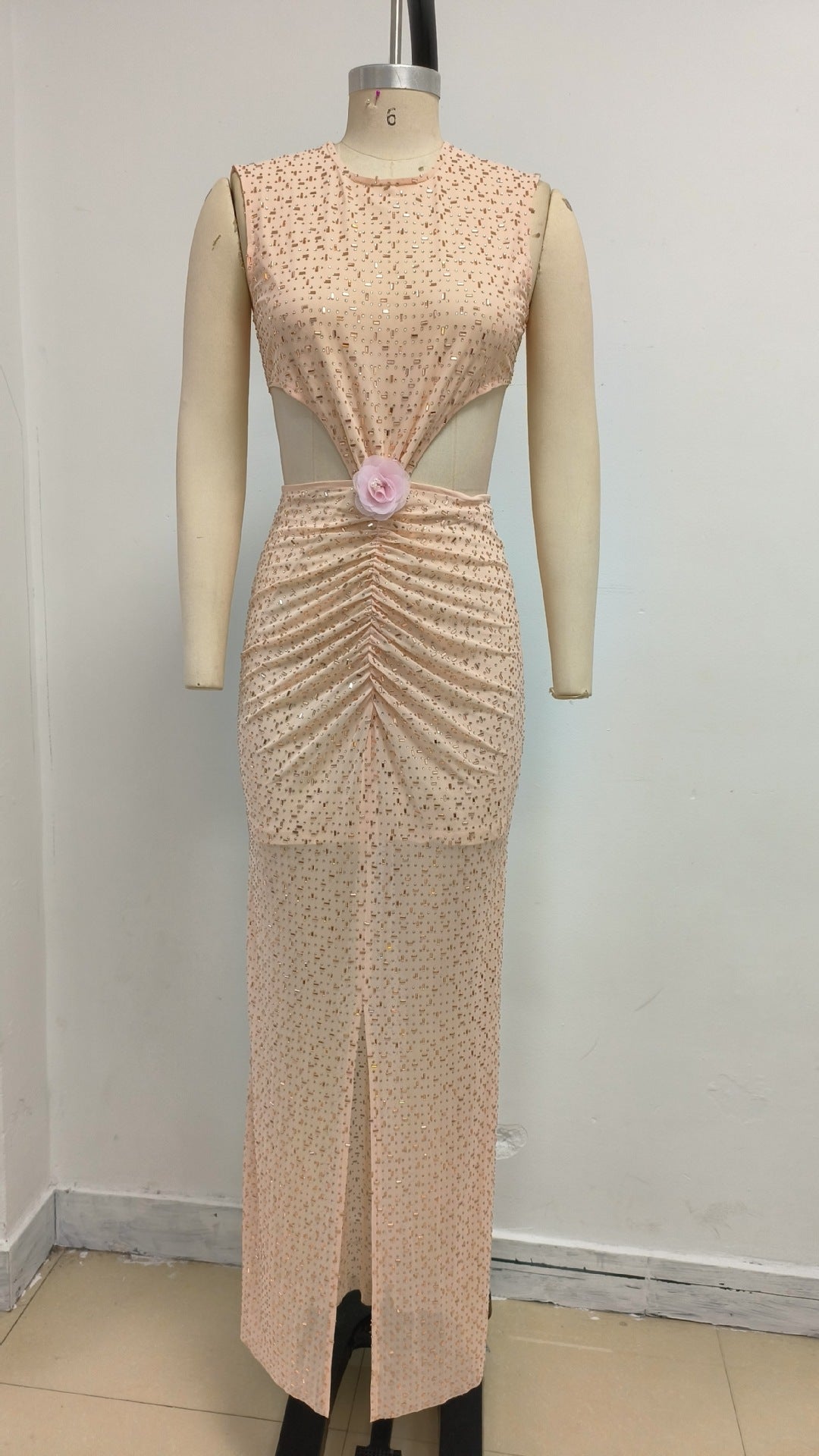 vivien flower sequin cutout maxi dress in apricot