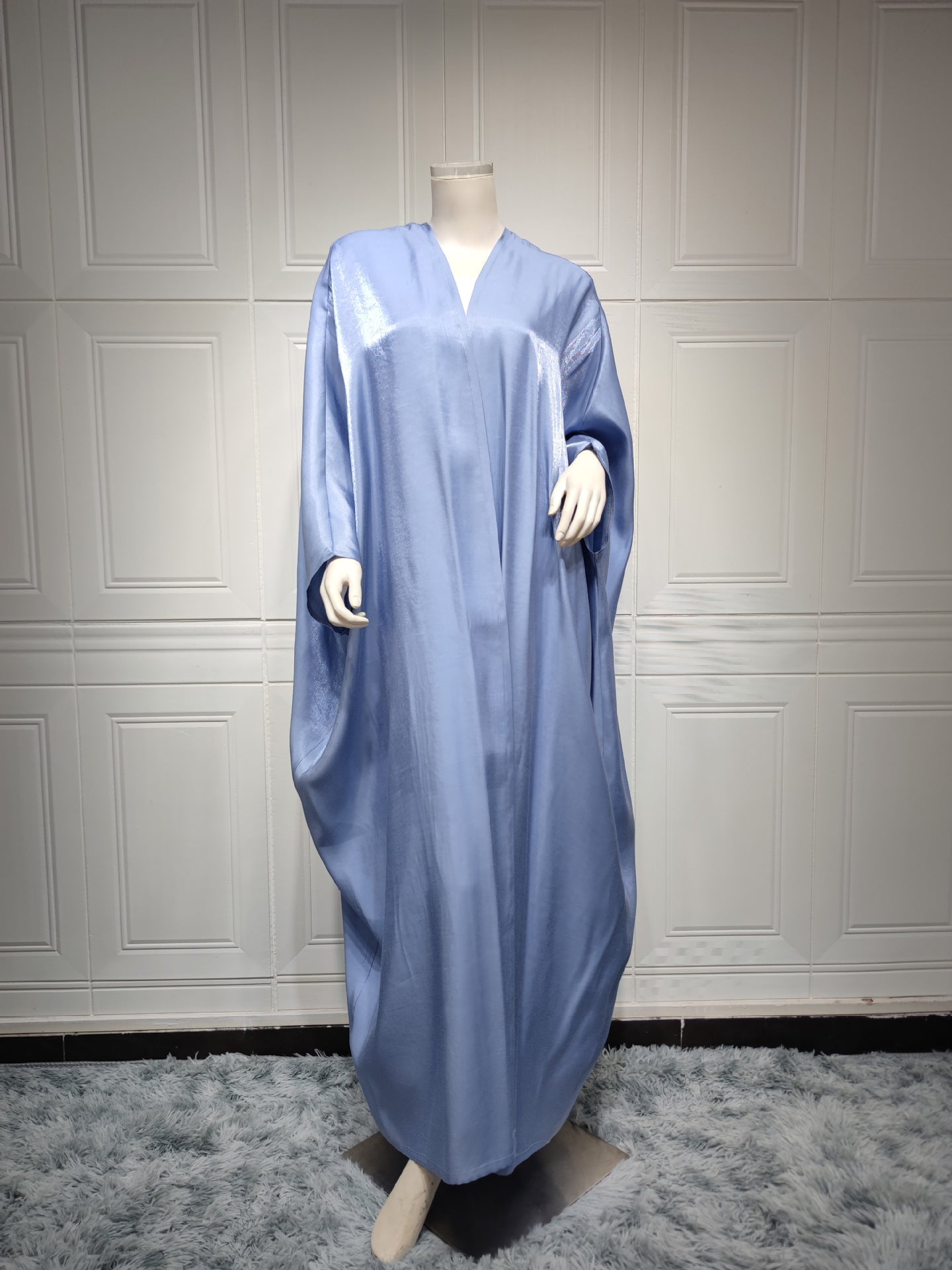 Muslim Fashion Shiny Silk Bat Sleeves Robe