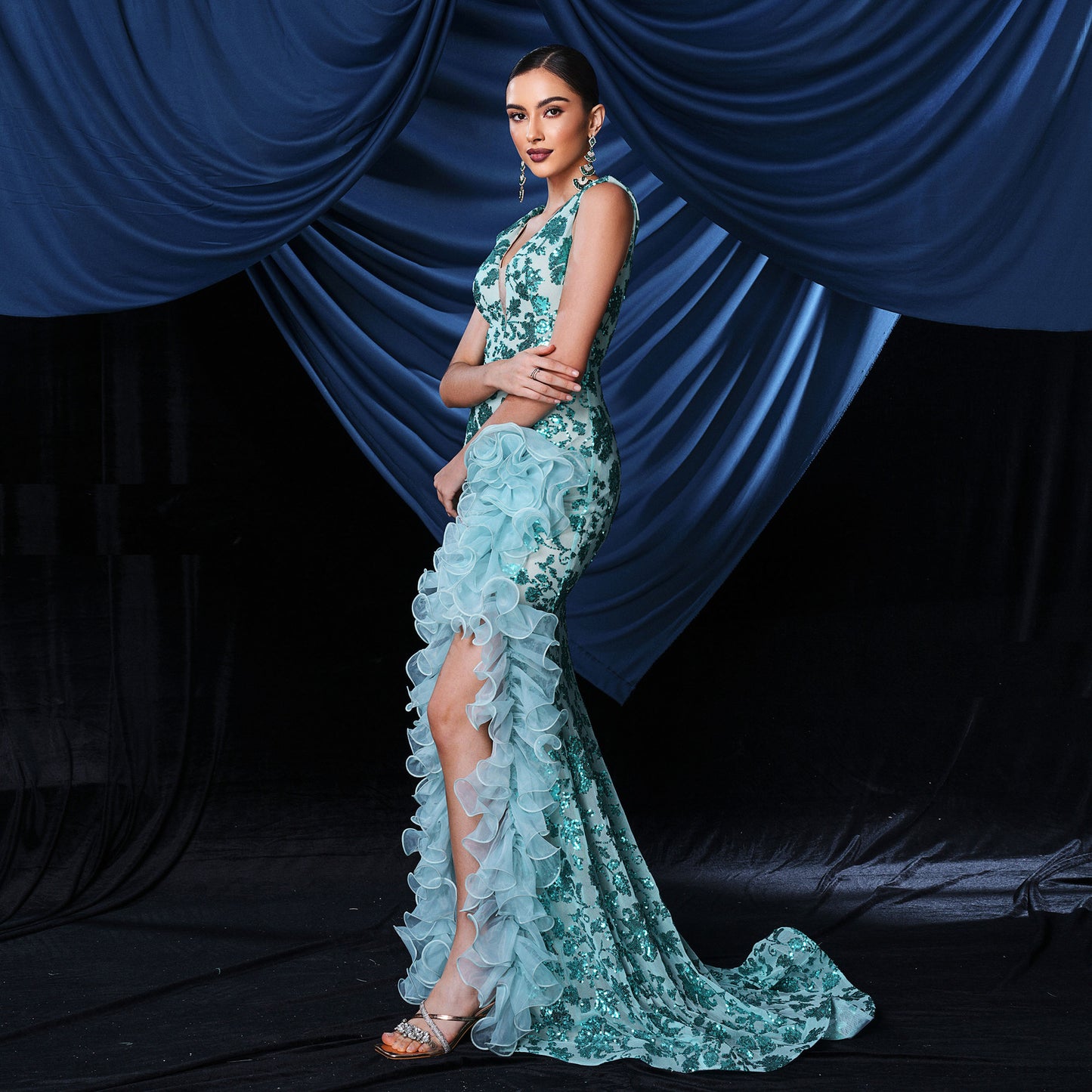 sequin print high slit maxi dress in green