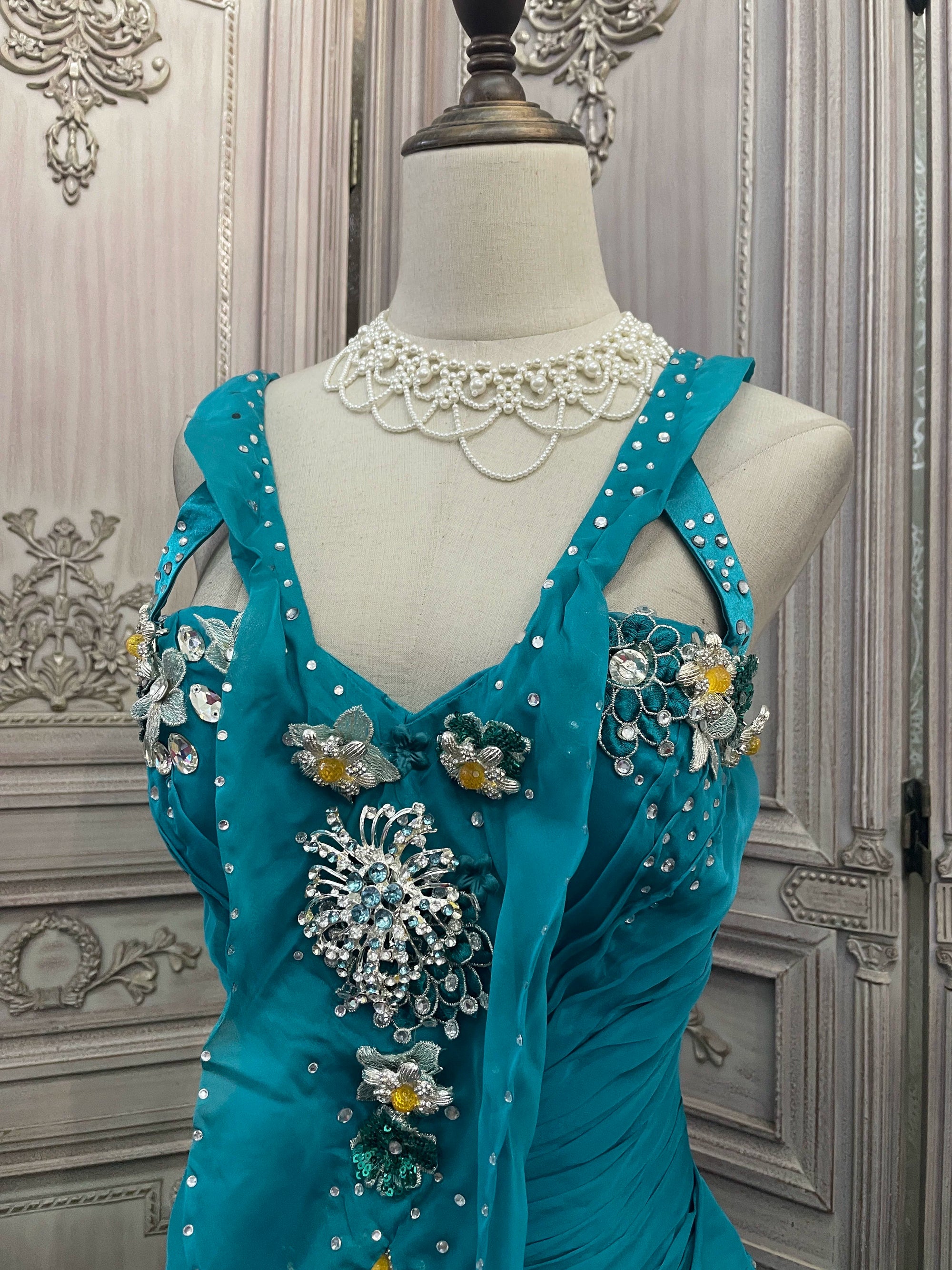 Green chiffon double shoulder long dress