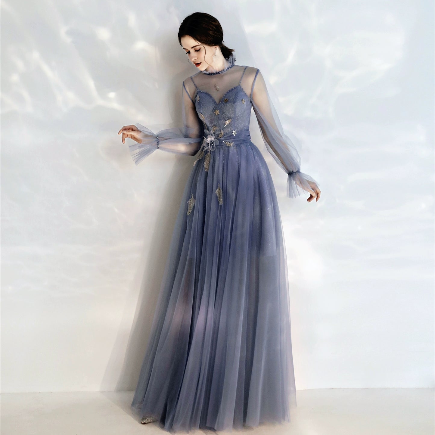 long sleeve Tulle Maxi dress in blue