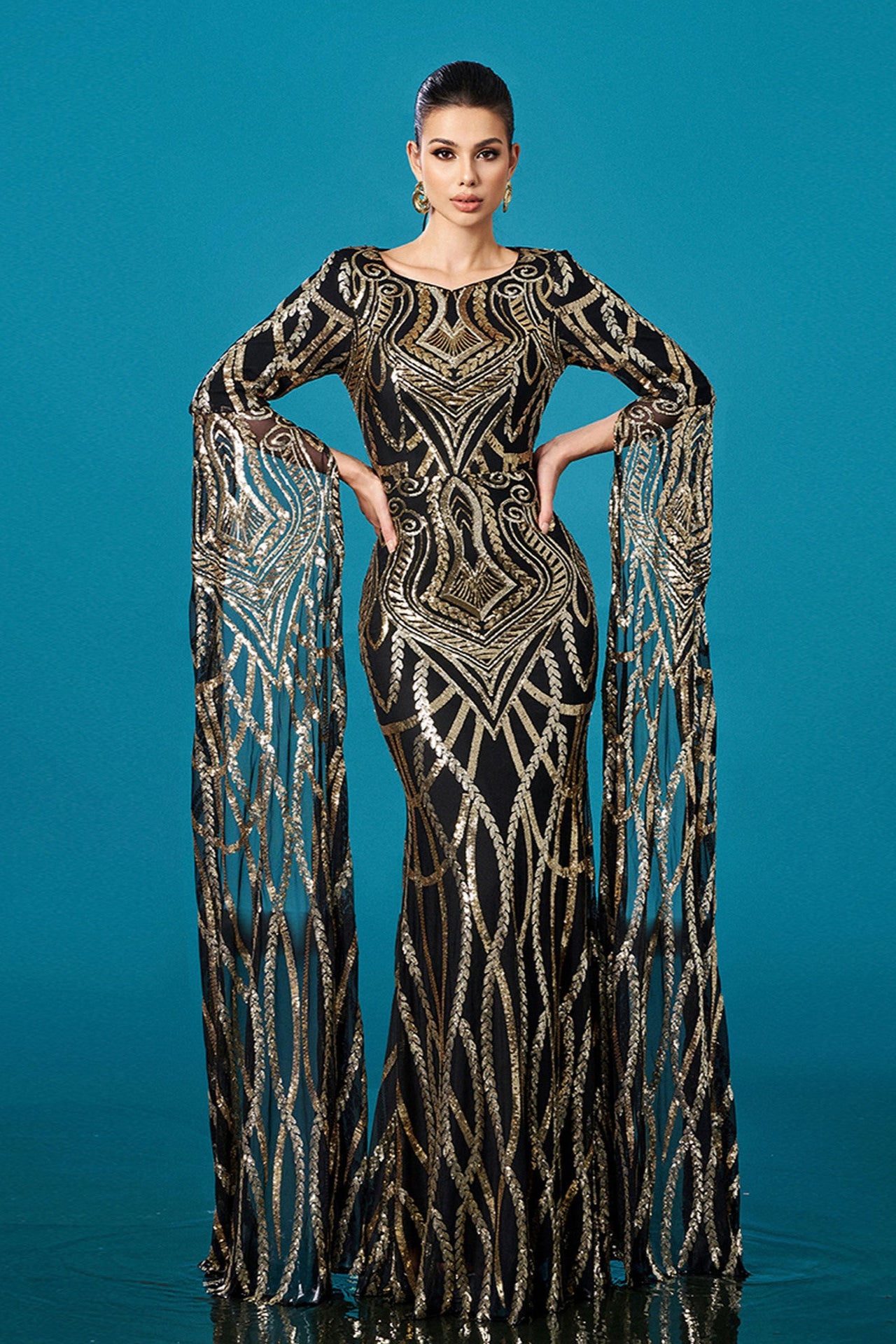 black gold Long-sleeved round-neck hip-wrapped mermaid evening dress