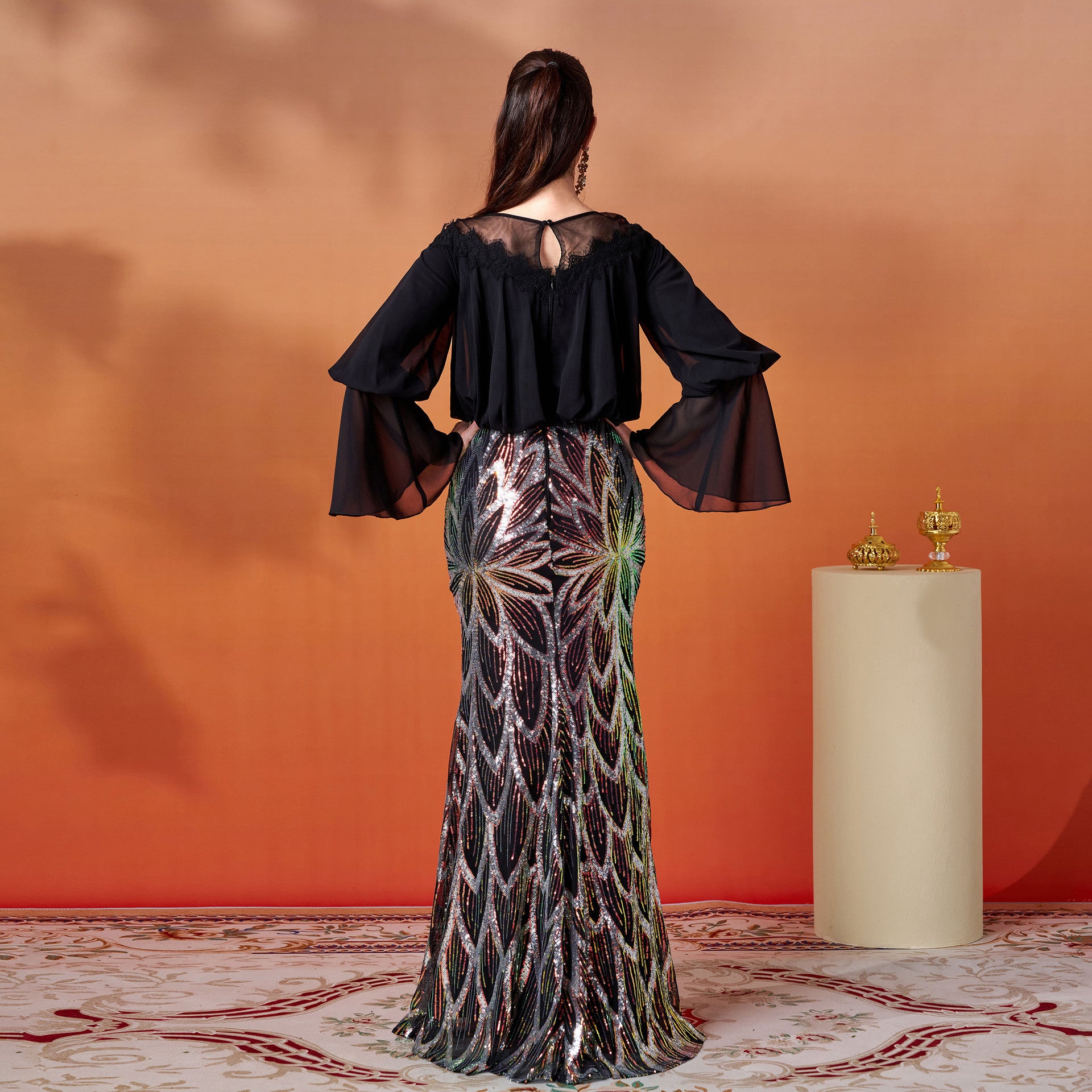 black Round neck hip-hugging sequined fishtail maxi dress