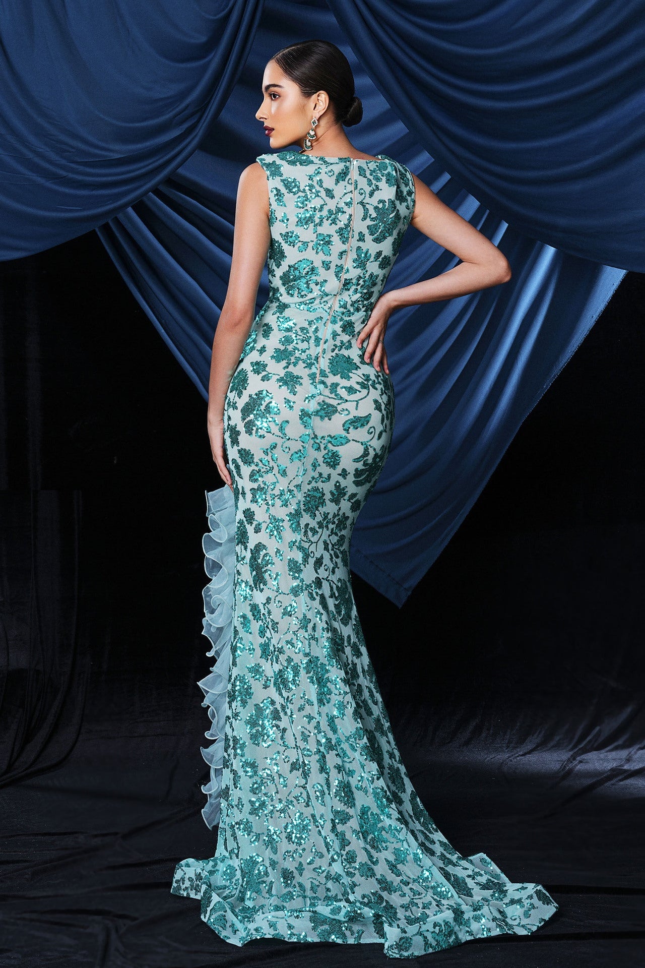 sequin print high slit maxi dress in green