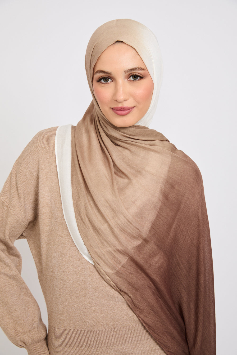 Modal Ombre Hijab - Wood Smoke