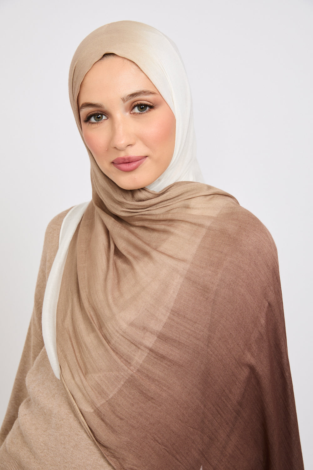 Modal Ombre Hijab - Wood Smoke