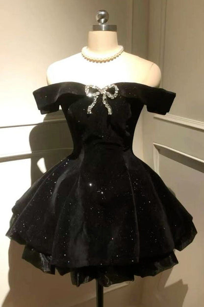 Off-the-Shoulder Bowknot Mini Prom Dresses