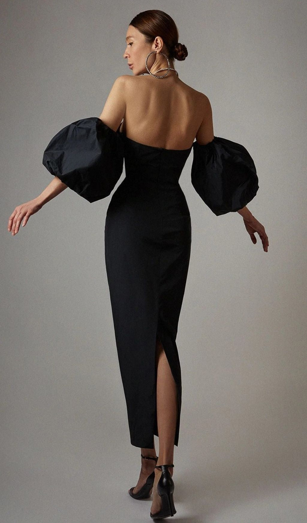 PUFF SLEEVE MIDI DRESS IN BLACK
