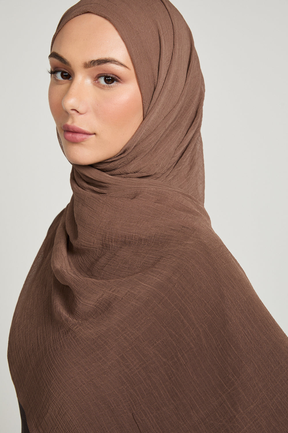 Luxury Soft Crush Hijab - Smoked Caramel