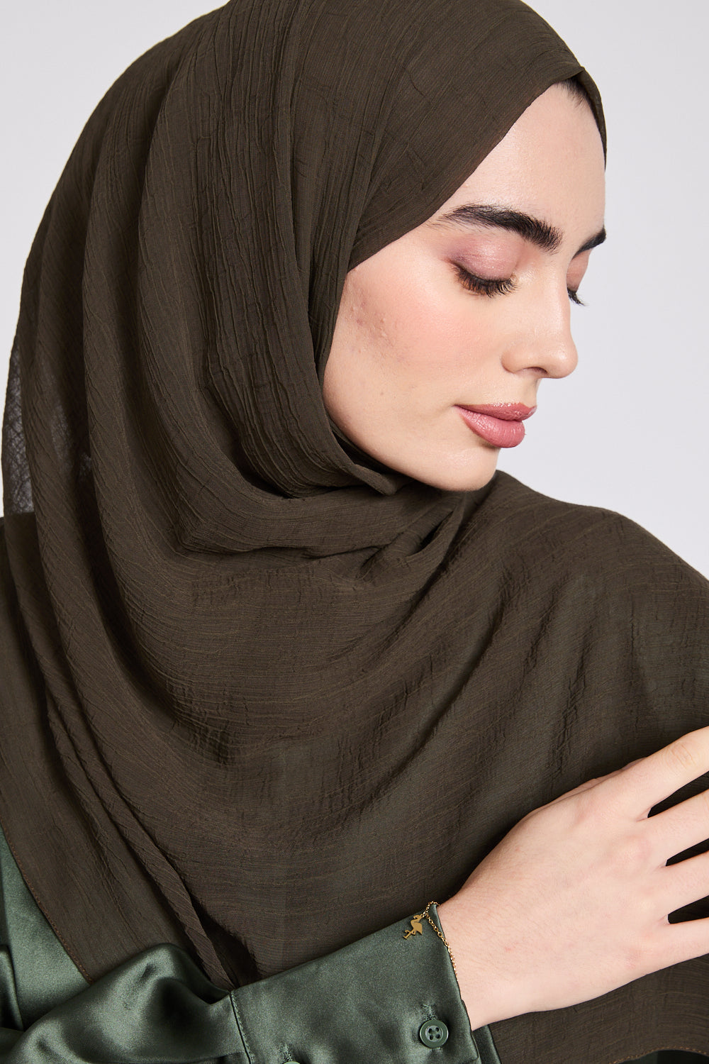 Luxury Soft Crush Hijab - Olive Brown