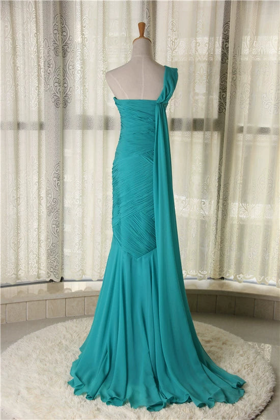 Green long fishtail evening dress