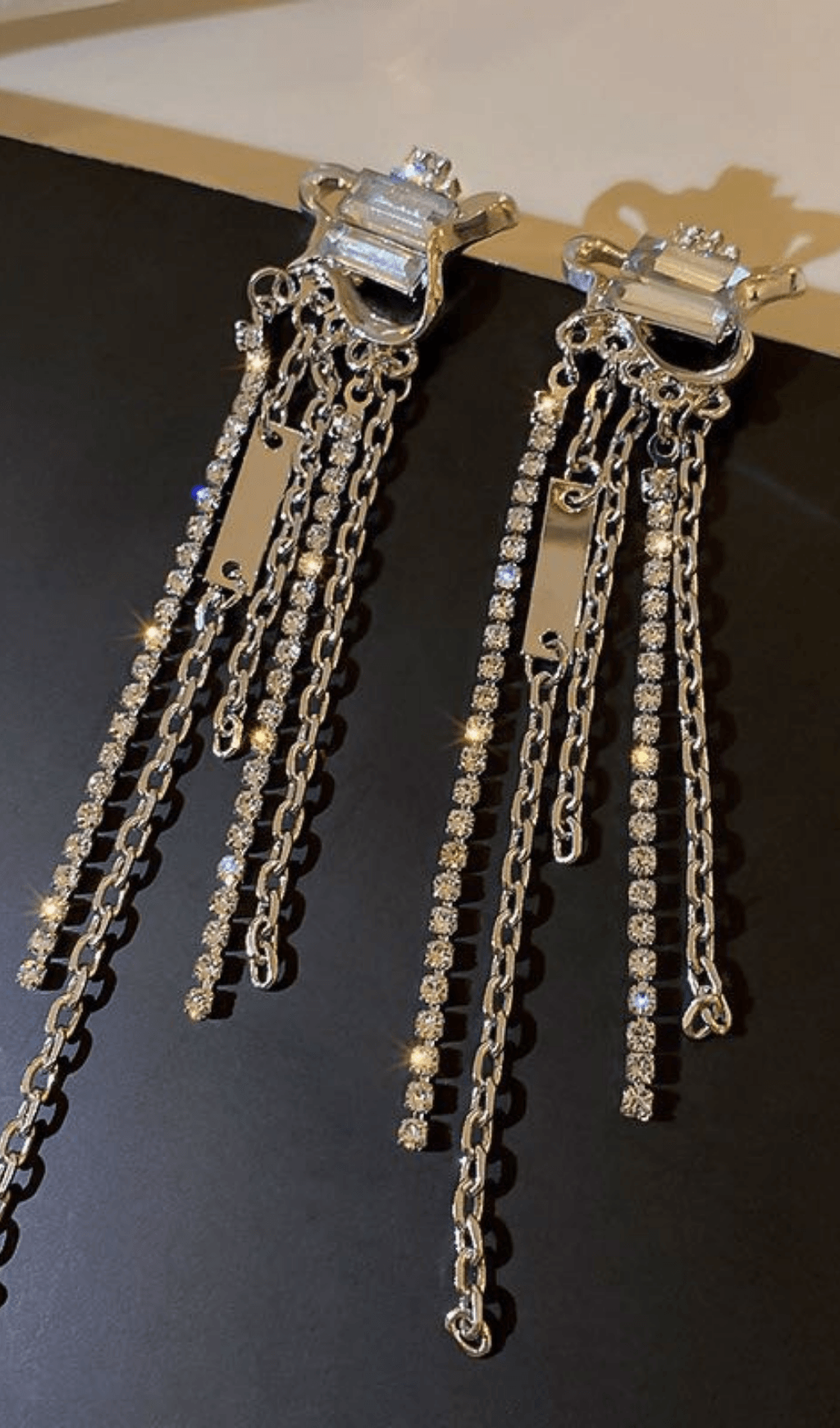 ジルコンタッセルイヤリング