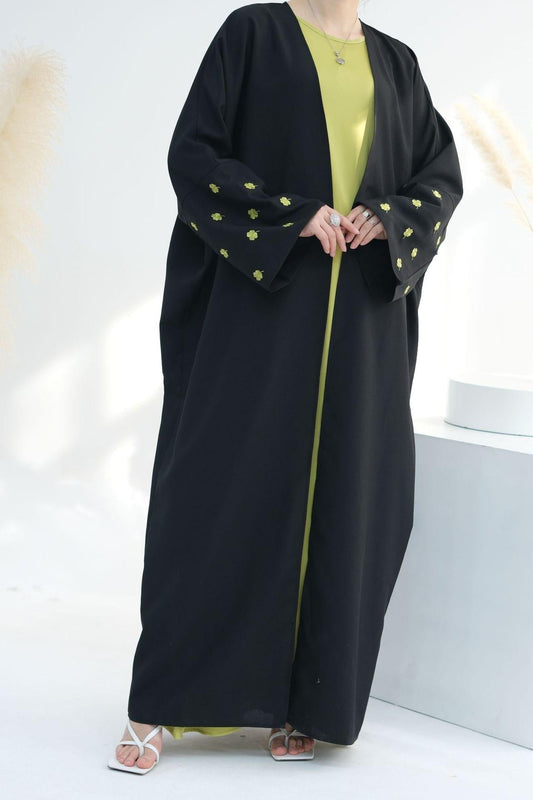 Four-leaf Clover Embroidered Elegant Cardigan