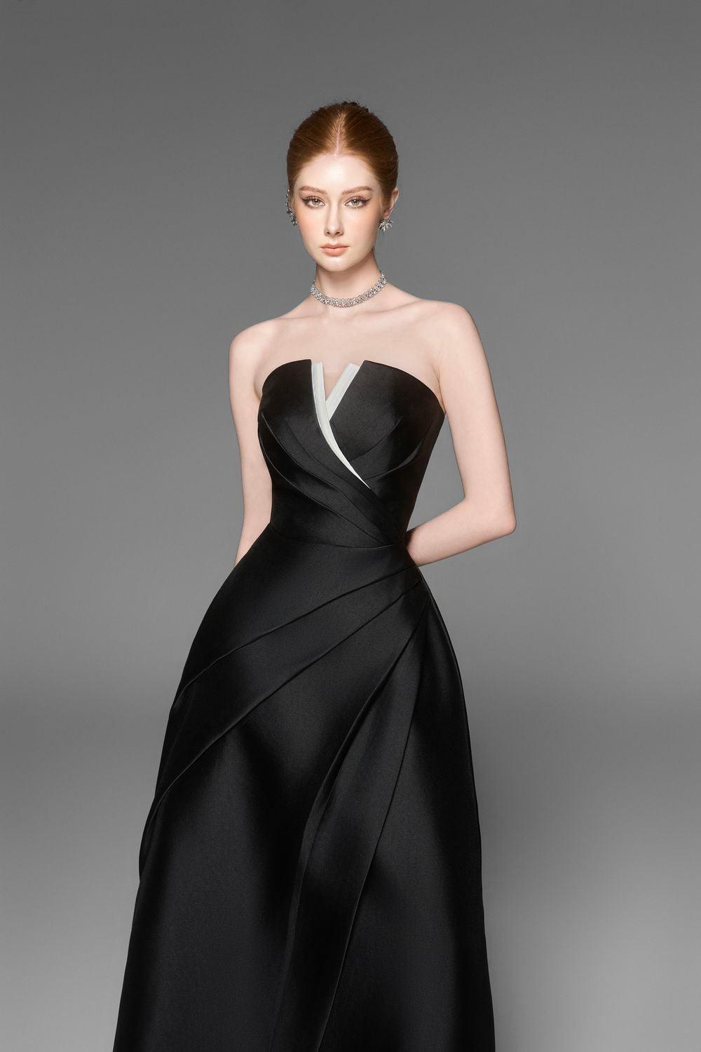 Abito midi in taffetà con pieghe sul petto senza spalline Almira