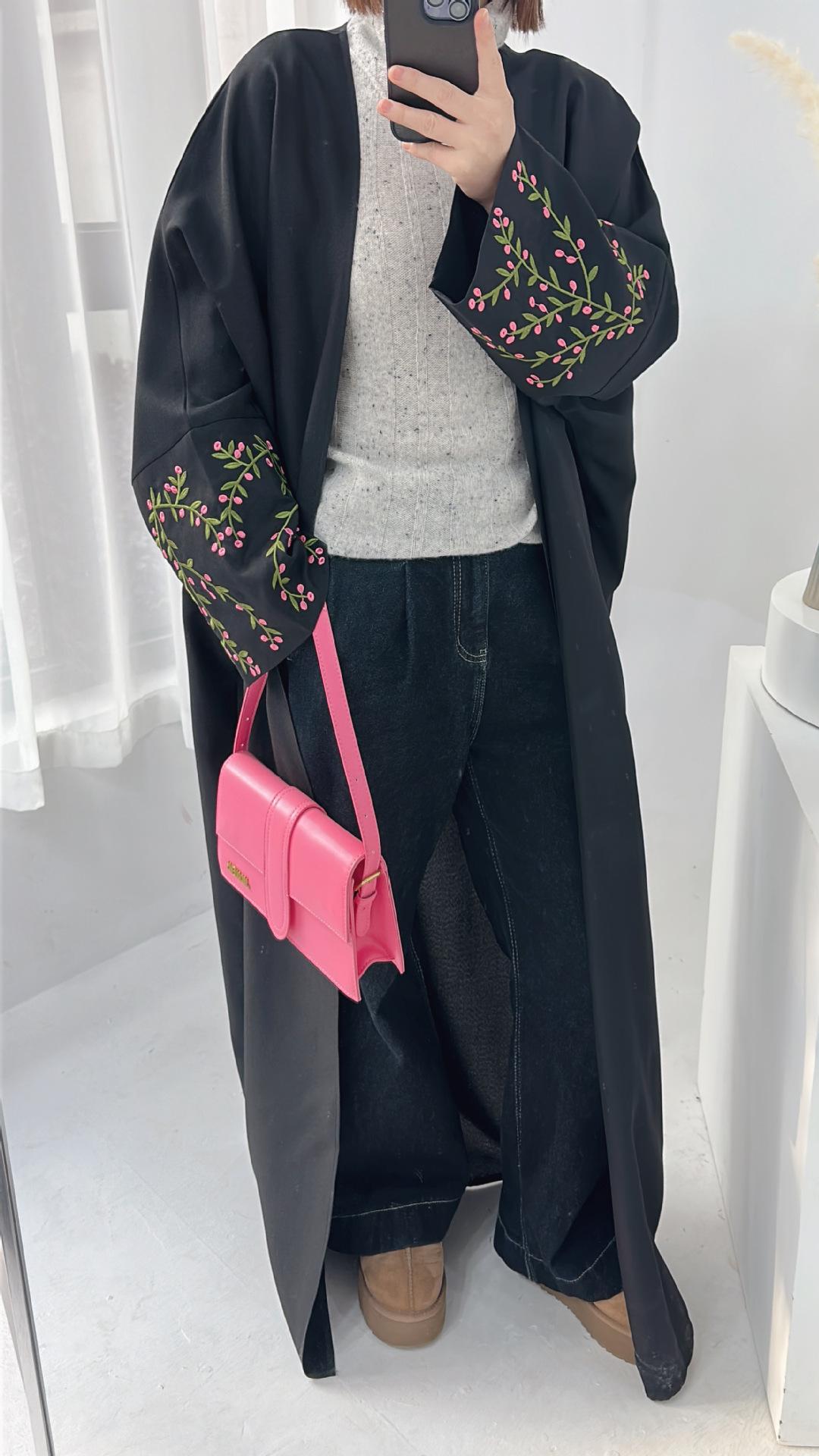 Flower Embroidery Elegant Cardigan Robe