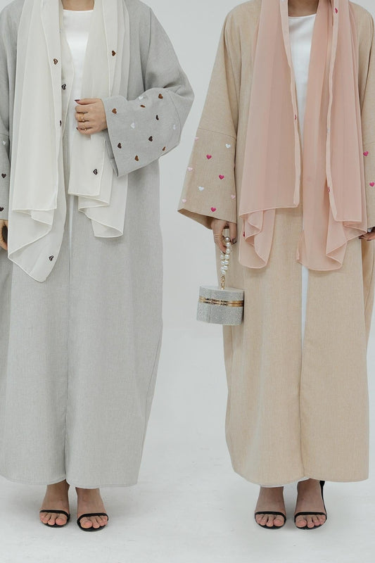 ハート刺繍カーディガンローブとラブヒジャブの2点セット