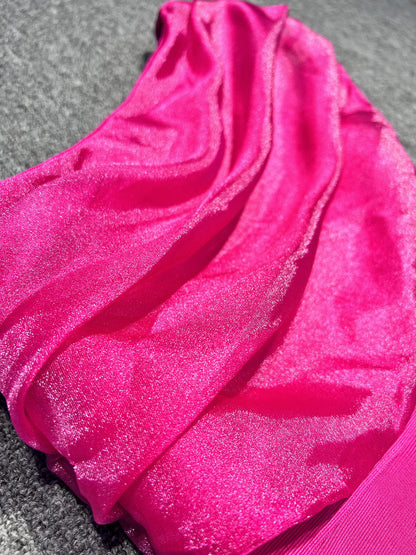 one-shoulder crystal-embellished Bandage maxi dress in rose red