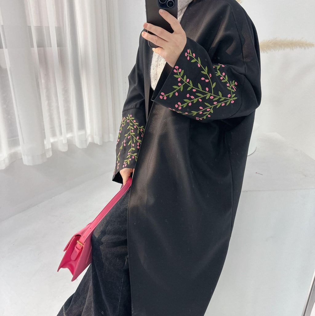 Flower Embroidery Elegant Cardigan Robe