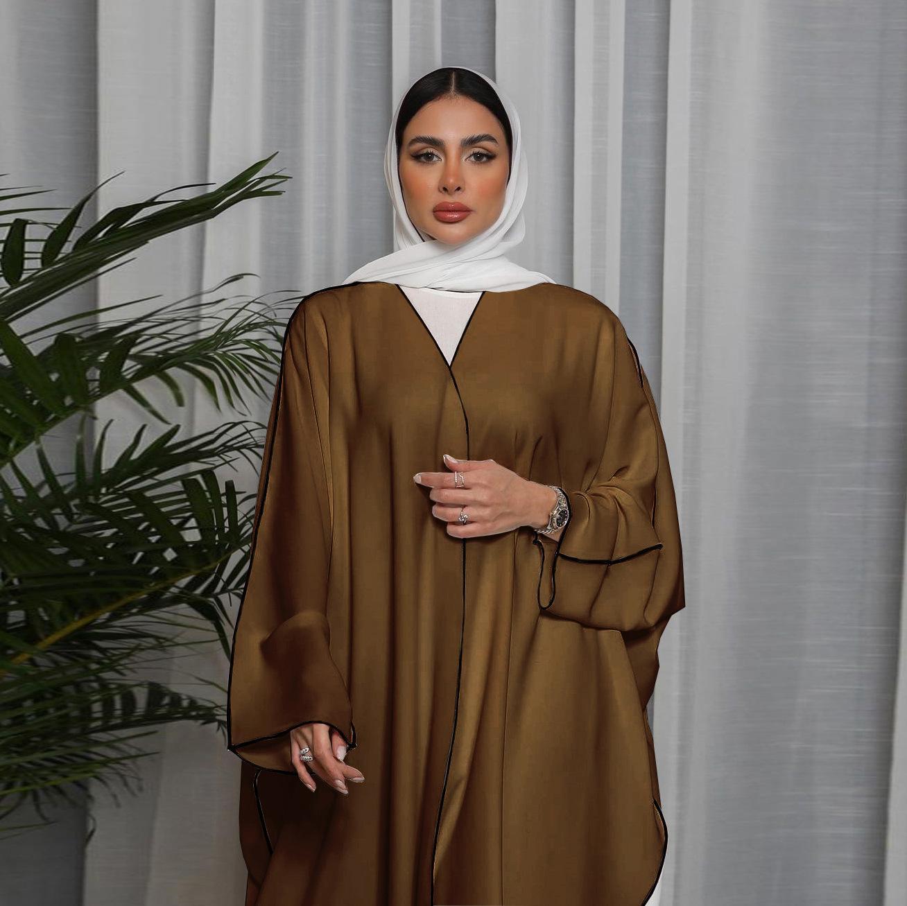White Panelled Abaya Robe