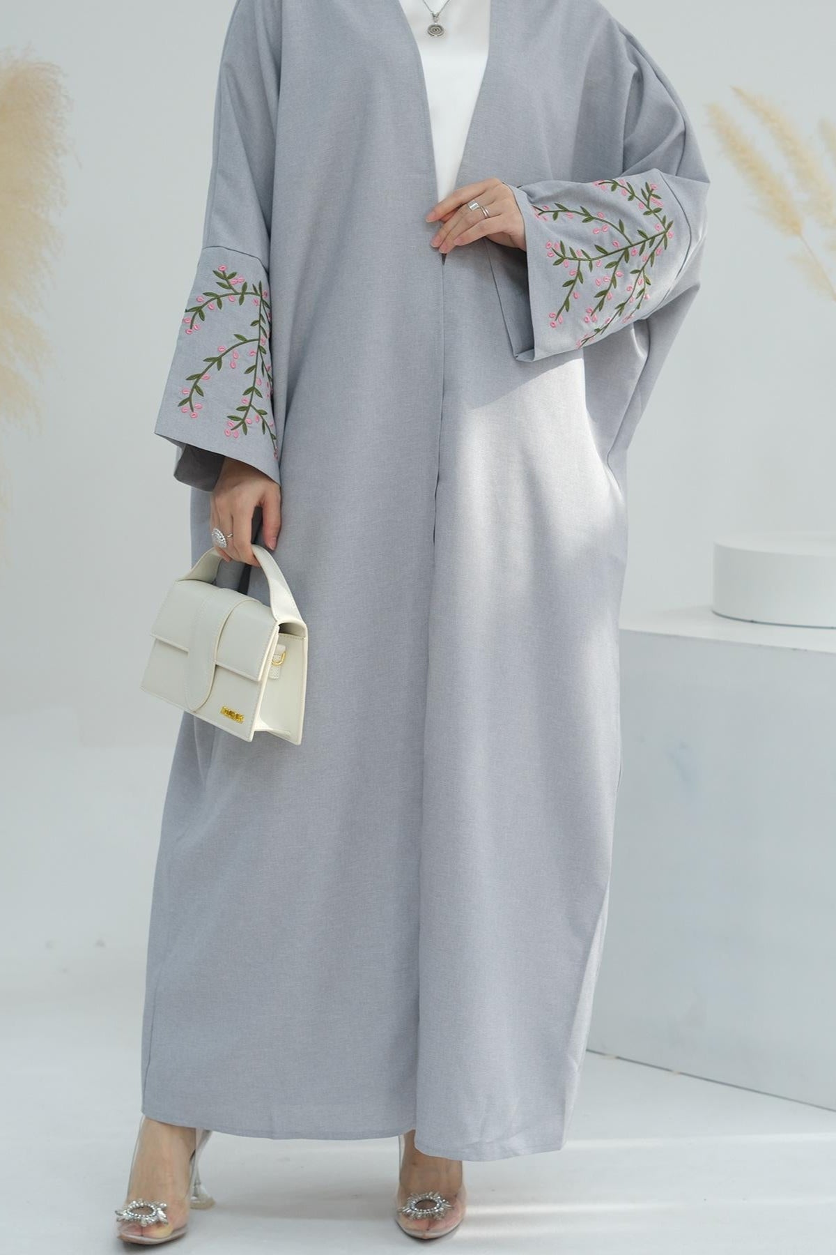 Flower Embroidery Elegant Cardigan Robe