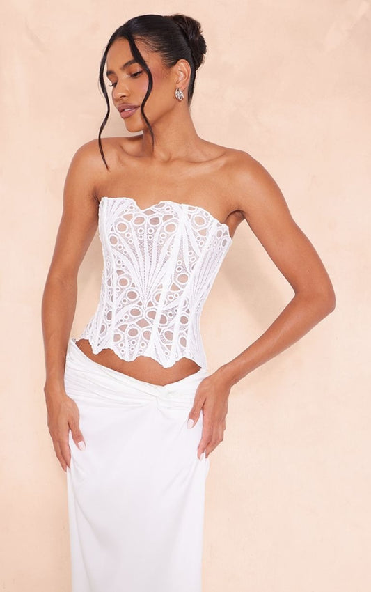 Corsetto in pizzo floreale trasparente con texture bianca